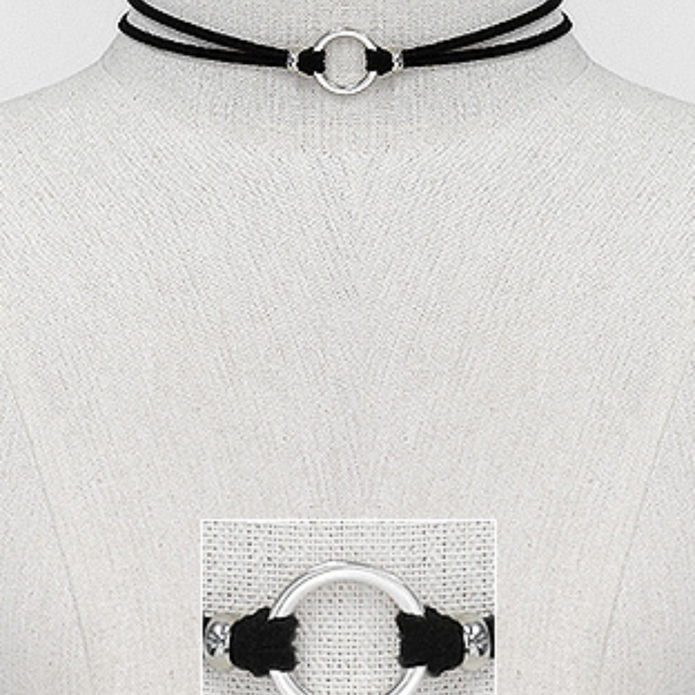 Choke Necklace